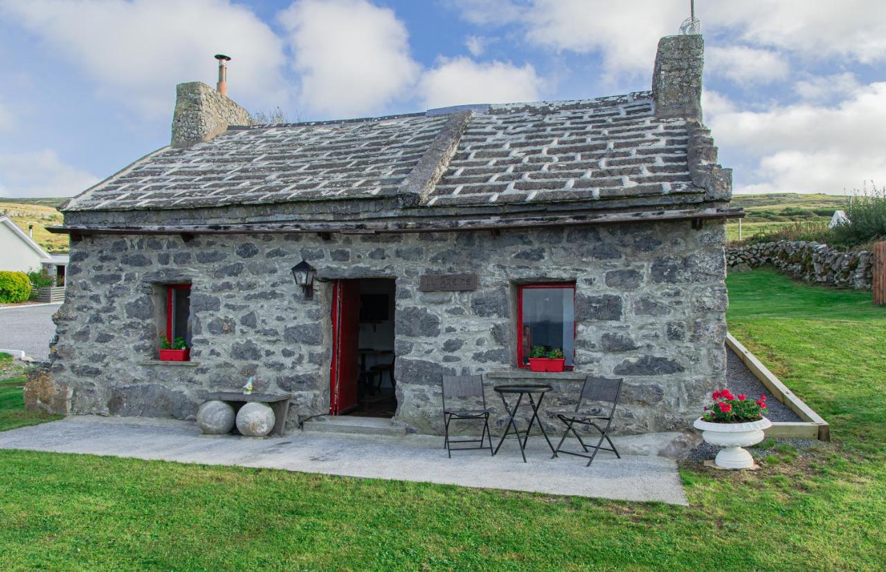1844 Seascape Cottage Is Located On The Wild Atlantic Way Fanore Dış mekan fotoğraf
