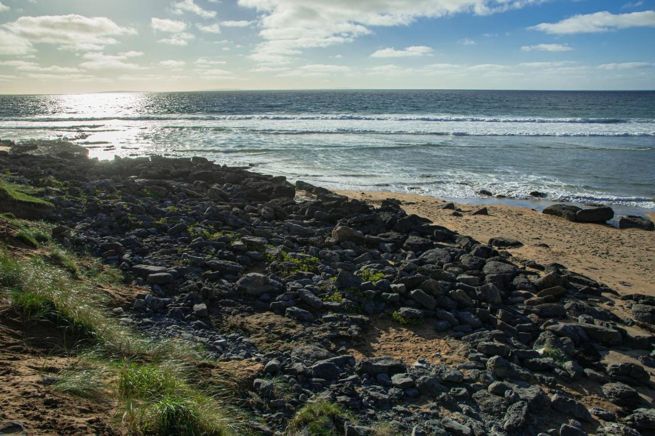 1844 Seascape Cottage Is Located On The Wild Atlantic Way Fanore Dış mekan fotoğraf
